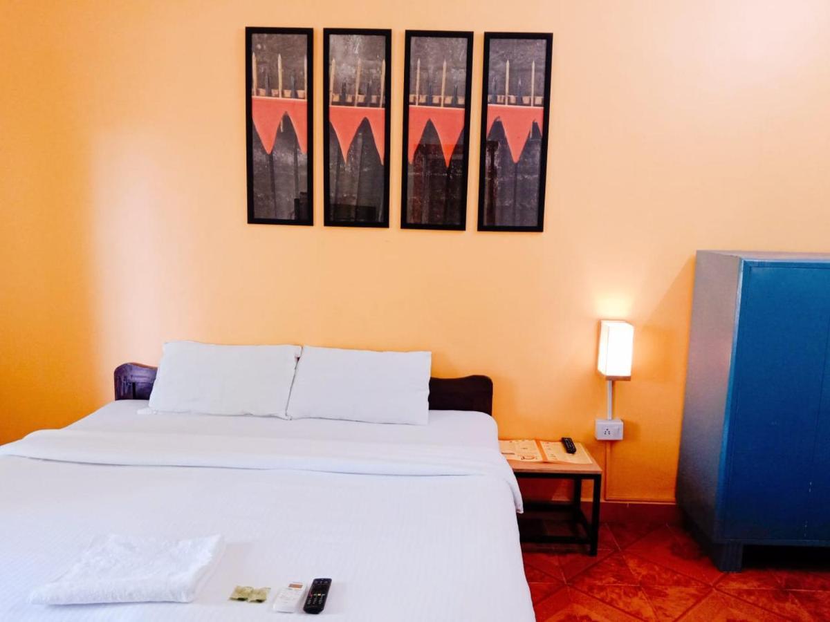 Baga Beach Paradise Hotel Екстериор снимка