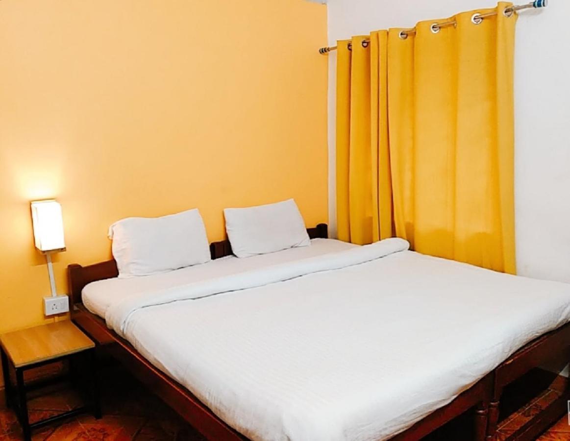 Baga Beach Paradise Hotel Екстериор снимка
