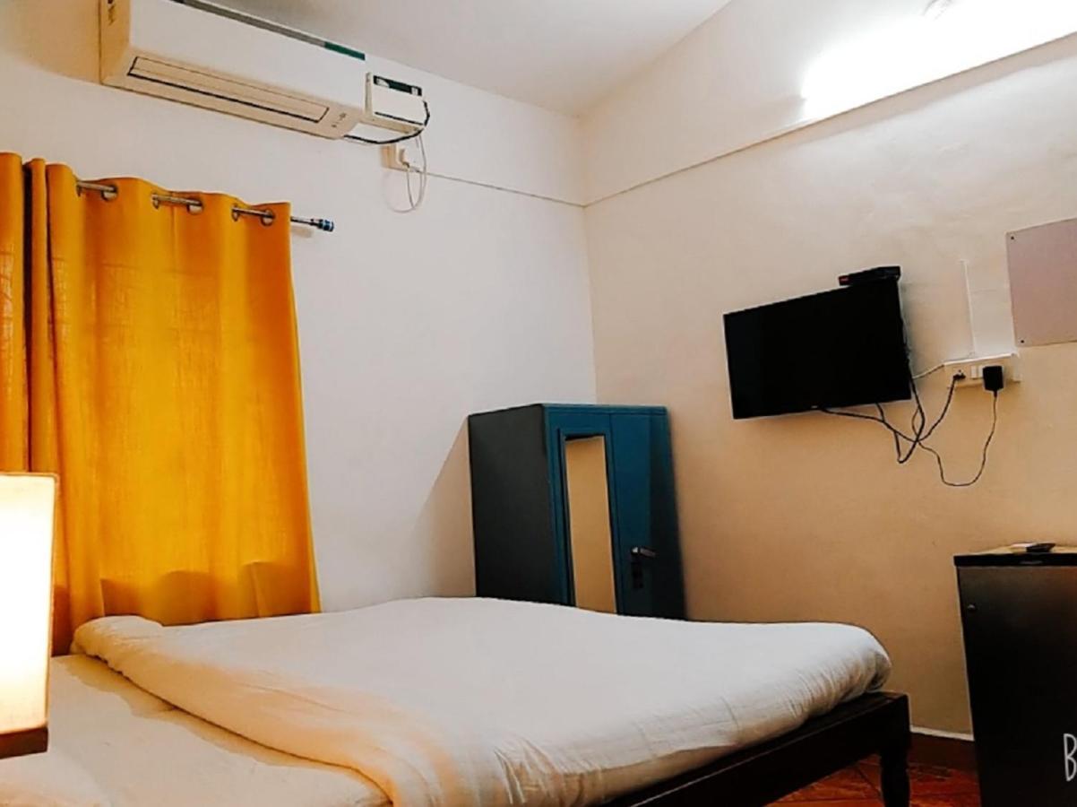 Baga Beach Paradise Hotel Екстериор снимка