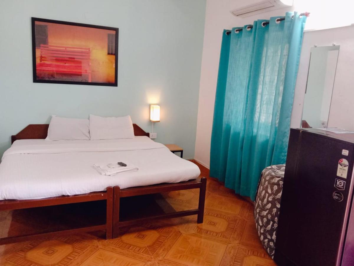 Baga Beach Paradise Hotel Екстериор снимка