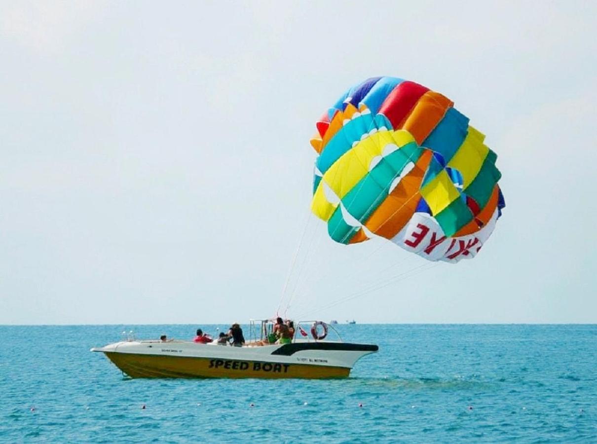 Baga Beach Paradise Hotel Екстериор снимка