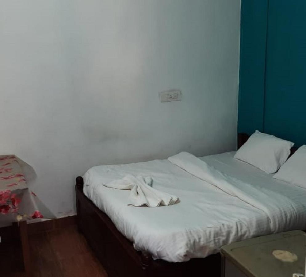 Baga Beach Paradise Hotel Екстериор снимка