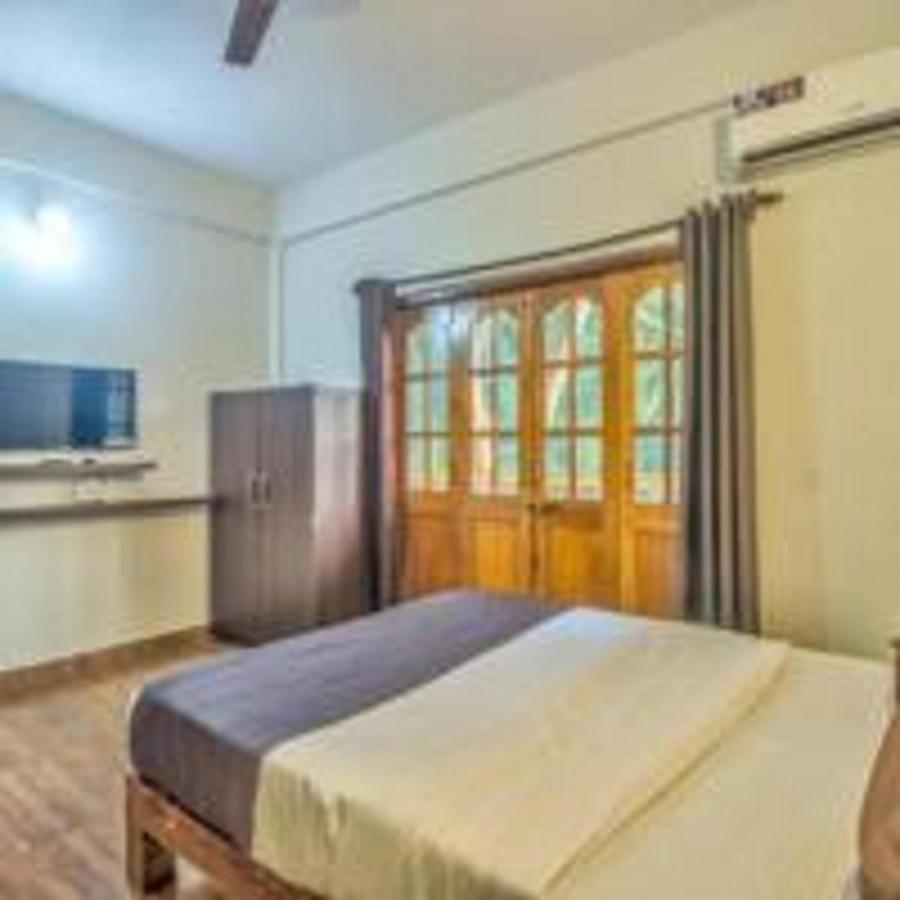 Baga Beach Paradise Hotel Екстериор снимка